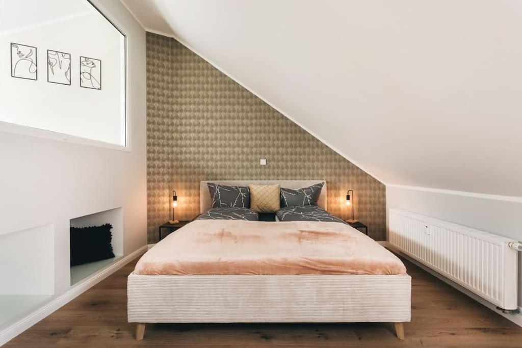 Tip! Toplage In Dresden! Moderne 100 Qm Ferienwohnung Fuer Familien Und Kleine Gruppen Exterior foto